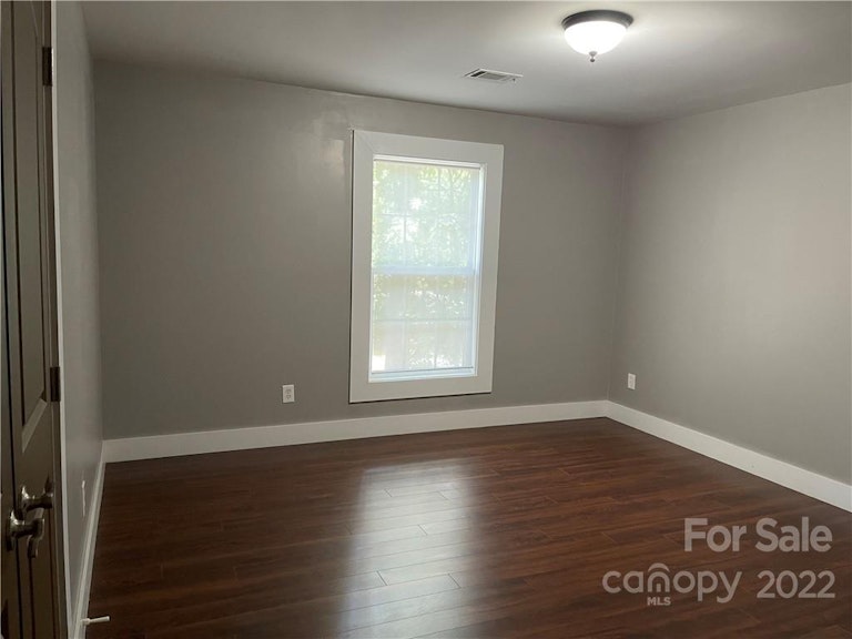 Photo 20 of 37 - 14108 Mill House Dr, Matthews, NC 28105