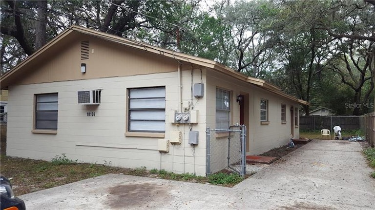 Photo 1 of 7 - 10106 N 10th St, Tampa, FL 33612