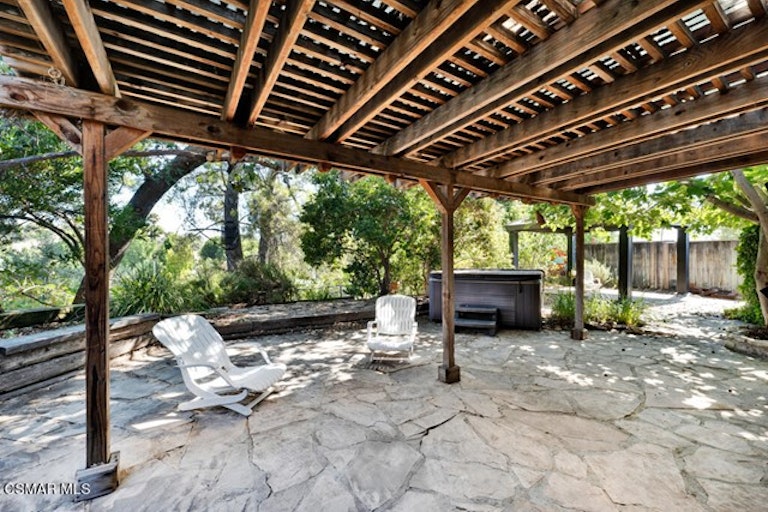 Photo 25 of 36 - 29301 Hillrise Dr, Agoura Hills, CA 91301