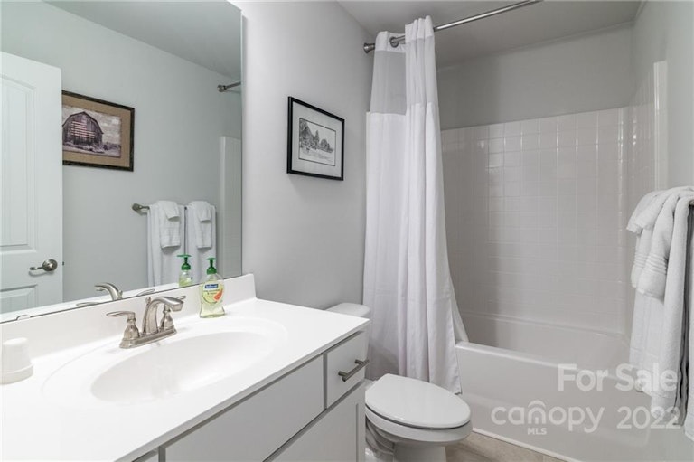 Photo 34 of 48 - 156 Wylie Trl, Statesville, NC 28677