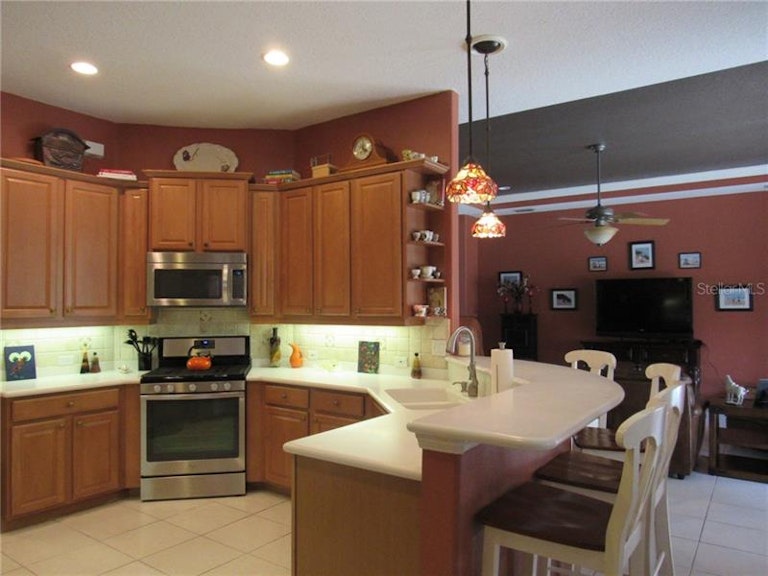 Photo 6 of 22 - 13010 Peregrin Cir, Bradenton, FL 34212