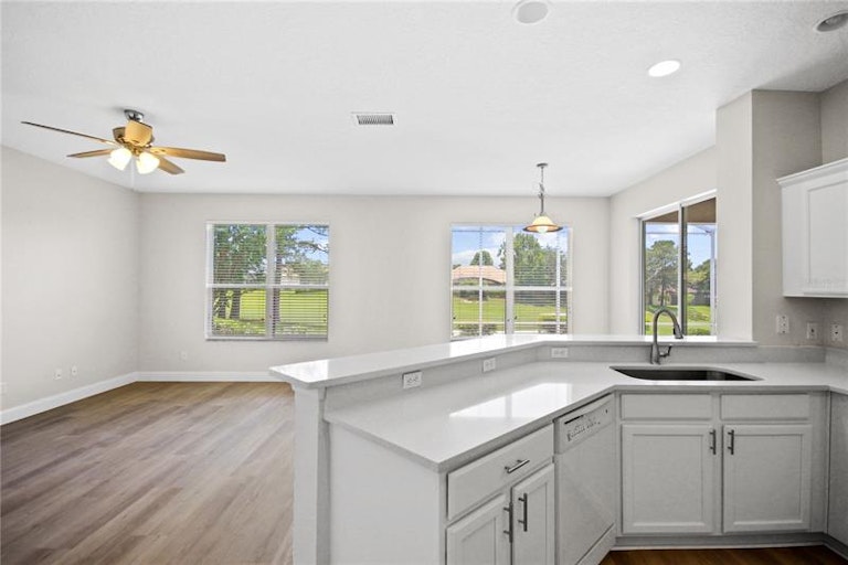 Photo 9 of 33 - 3793 Beacon Ridge Way, Clermont, FL 34711