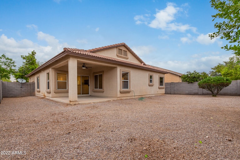 Photo 31 of 32 - 1951 E Shannon St, Gilbert, AZ 85295