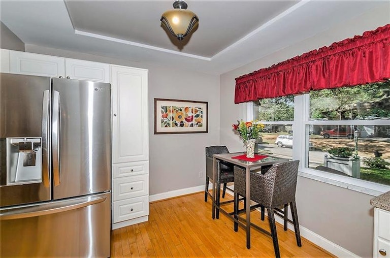 Photo 7 of 25 - 1999 Elliott Dr, Clearwater, FL 33763