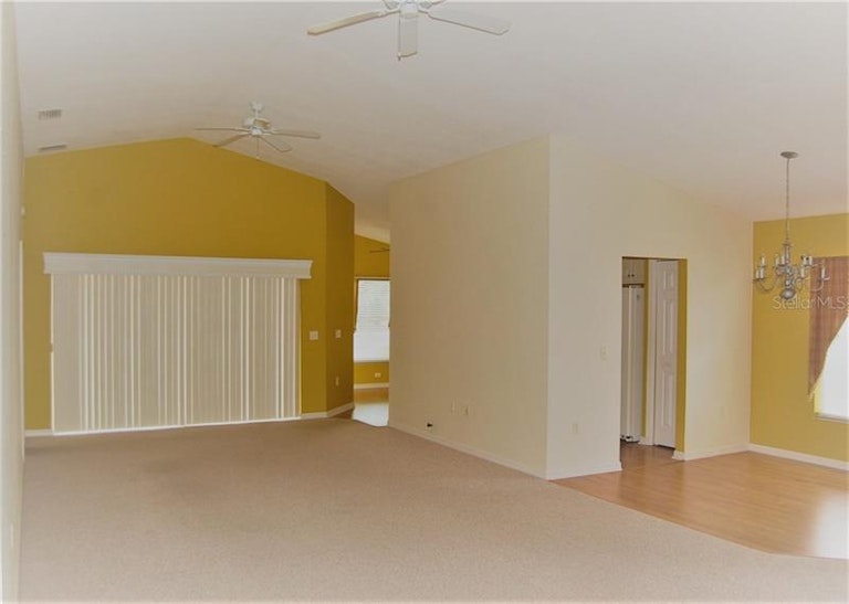 Photo 4 of 15 - 4181 Cannes Ave, Lake Wales, FL 33859