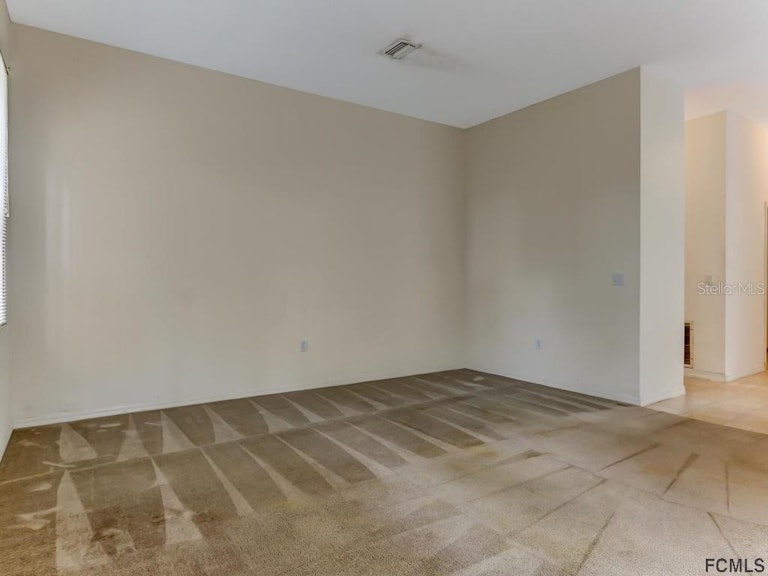 Photo 26 of 43 - 8 Pine Cedar Dr, Palm Coast, FL 32164