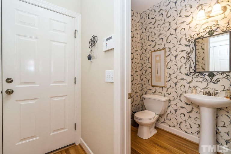 Photo 13 of 40 - 1027 Loch Lomond Dr, Clayton, NC 27520