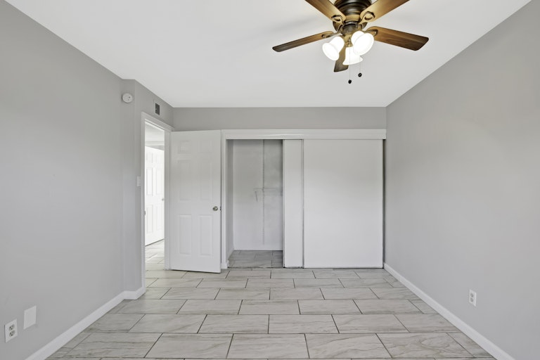 Photo 16 of 25 - 7308 Independence Dr, The Colony, TX 75056