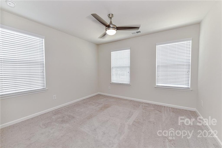 Photo 28 of 34 - 3409 Laurel Oak Ln, Gastonia, NC 28056