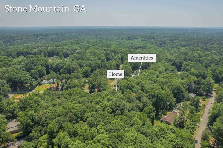 Photo 3 of 82 - 5437 Smoke Rise Dr, Stone Mountain, GA 30087