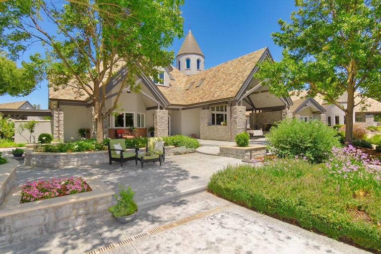 Photo 7 of 99 - 27681 Mace Blvd, Davis, CA 95618