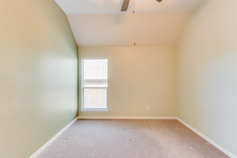 Photo 24 of 30 - 3912 Bent Creek Rd, McKinney, TX 75071