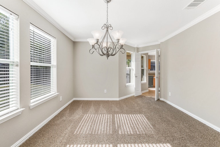 Photo 3 of 26 - 937 Willow Crest Dr, Midlothian, TX 76065
