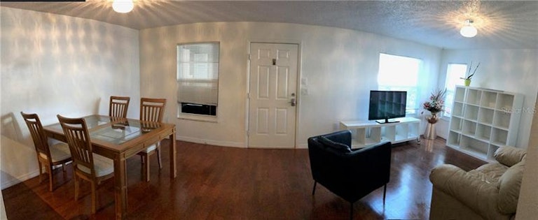 Photo 4 of 17 - 3837 59th Ave W #3837, Bradenton, FL 34210