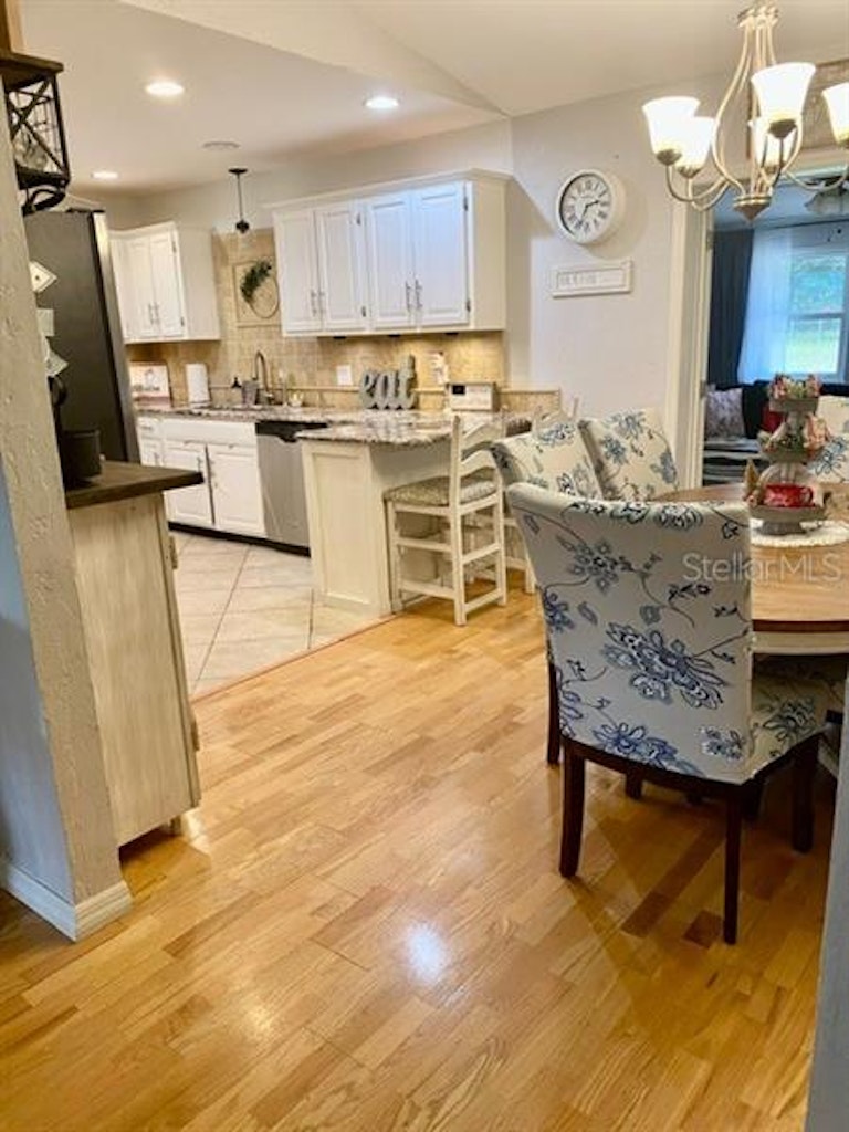 Photo 11 of 23 - 805 E Lansdowne Ave, Orange City, FL 32763