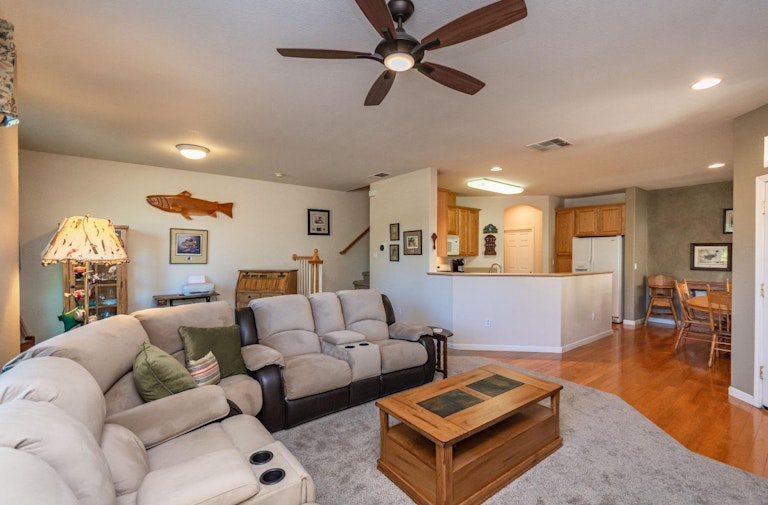 Photo 8 of 42 - 955 Marvin Gardens Way #28, Rocklin, CA 95765