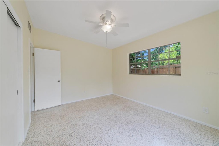 Photo 32 of 34 - 1200 Tanager Dr, Orlando, FL 32803