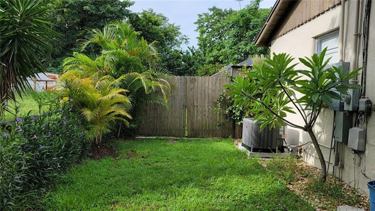 Photo 7 of 28 - 3334 Avenue J NW, Winter Haven, FL 33881