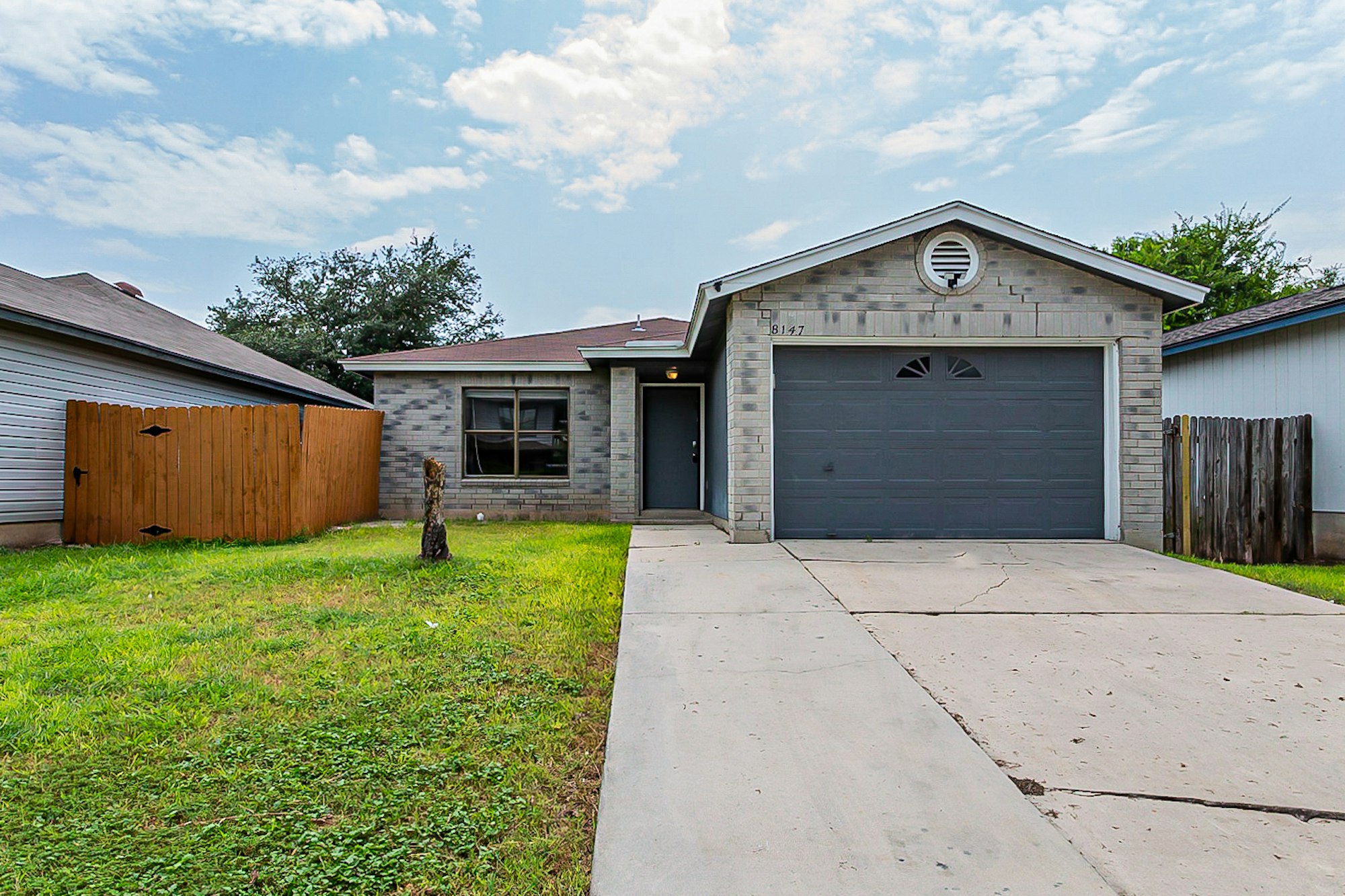 Photo 1 of 16 - 8147 Easy Meadow Dr, Converse, TX 78109