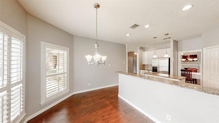 Photo 12 of 34 - 1800 Tara Ct, Flower Mound, TX 75028