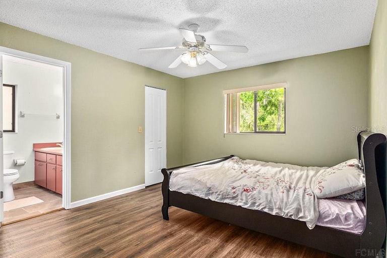 Photo 16 of 28 - 15 Barrister Ln, Palm Coast, FL 32137