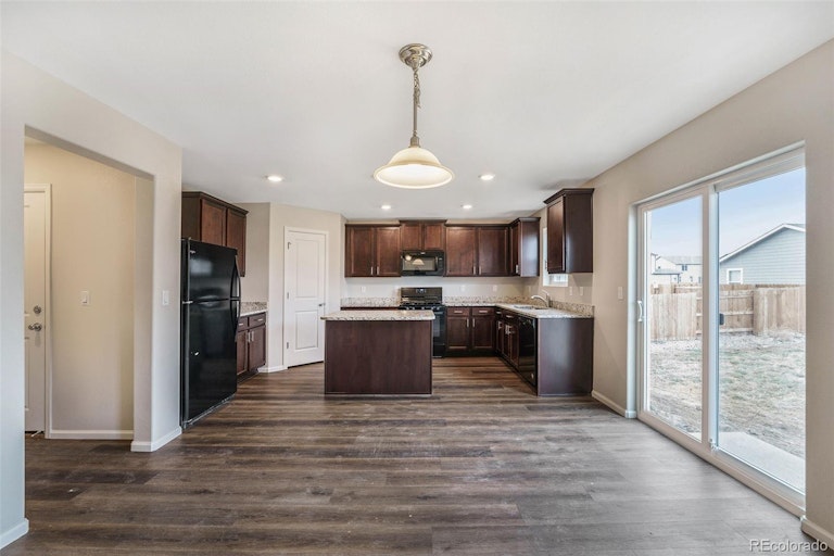 Photo 6 of 17 - 221 Mesa Ave, Lochbuie, CO 80603