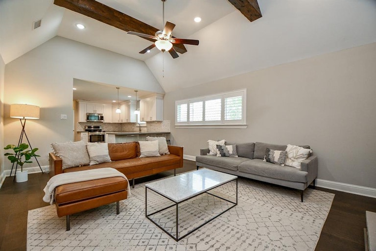 Photo 14 of 49 - 5402 Rutherglenn Dr, Houston, TX 77096