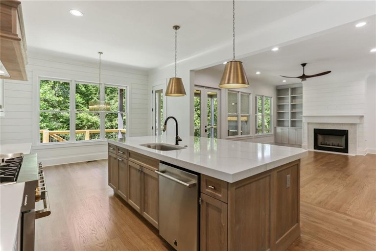 Photo 6 of 42 - 980 Clubland Way, Marietta, GA 30068