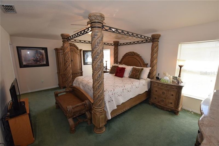 Photo 13 of 25 - 13908 Budworth Cir, Orlando, FL 32832