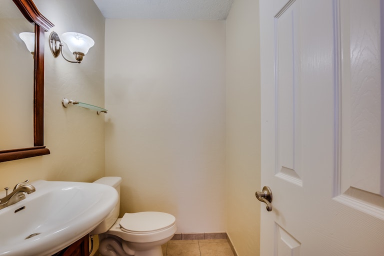 Photo 12 of 19 - 6724 Islander Ln, Tampa, FL 33615