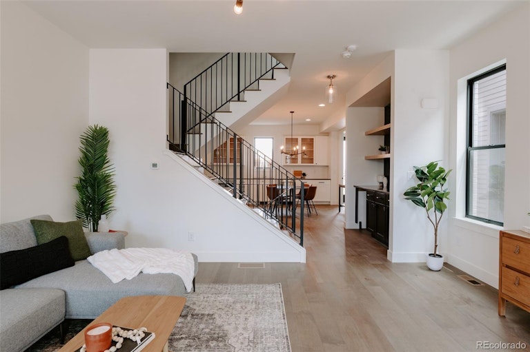 Photo 13 of 16 - 869 30th St, Denver, CO 80205