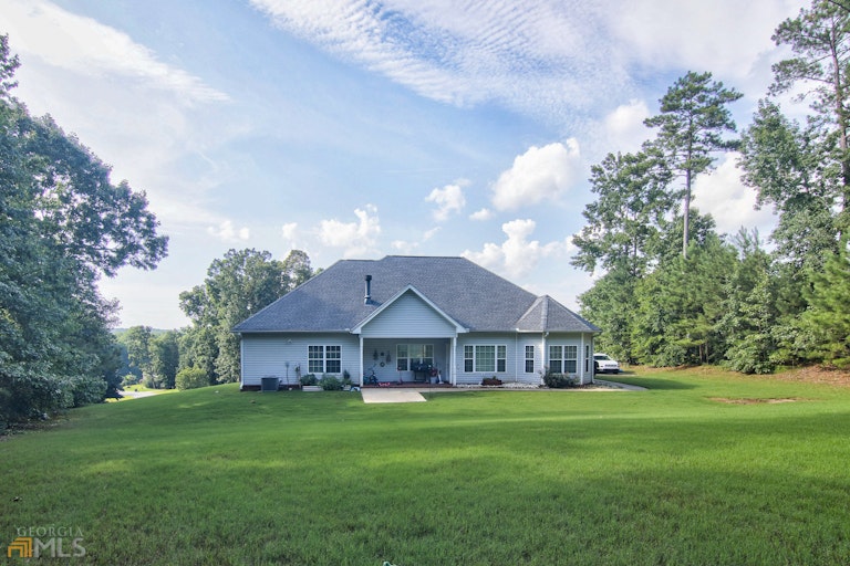 Photo 44 of 48 - 60 Providence Dr, Covington, GA 30016