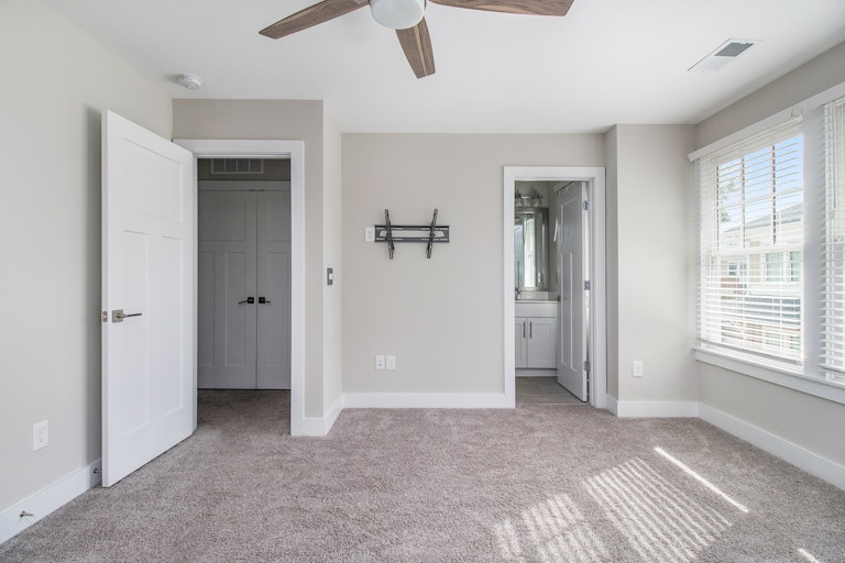 Photo 21 of 21 - 104 S Summit Ave, Charlotte, NC 28208
