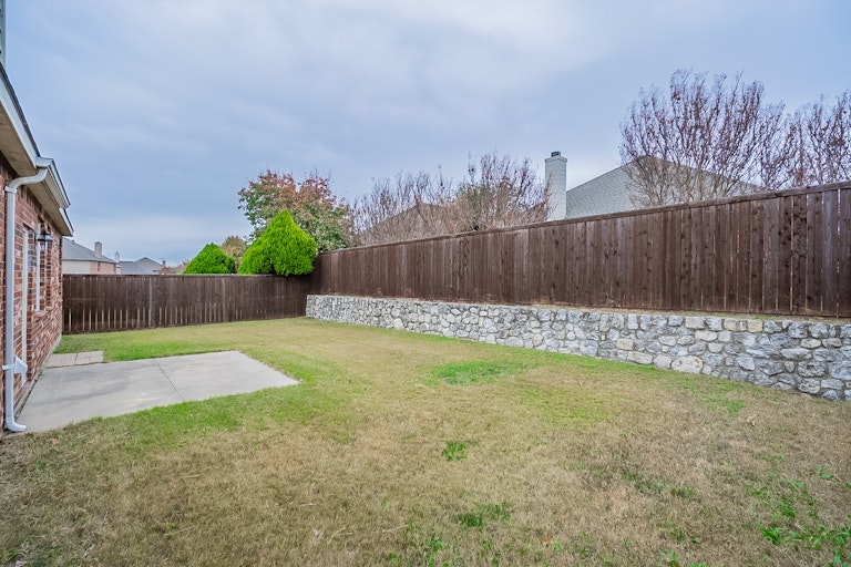 Photo 22 of 23 - 2805 Hudson Xing, McKinney, TX 75072