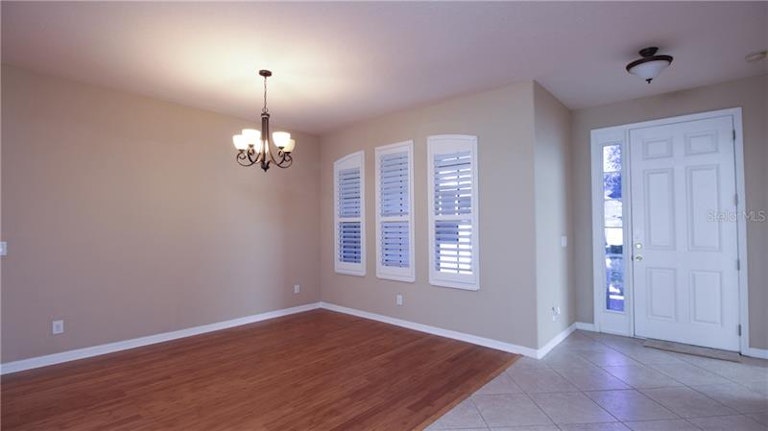 Photo 2 of 25 - 307 Carriage Oak Pl, Seffner, FL 33584