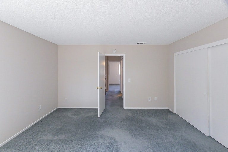 Photo 18 of 23 - 717 Walnut Dr, Lake Elsinore, CA 92530