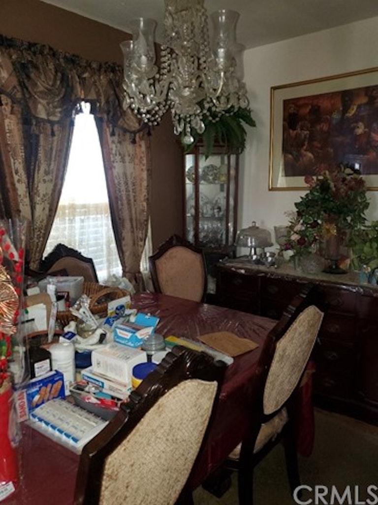 Photo 3 of 18 - 815 W 156th St, Compton, CA 90220