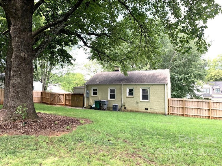 Photo 16 of 20 - 1121 Woodside Ave, Charlotte, NC 28205
