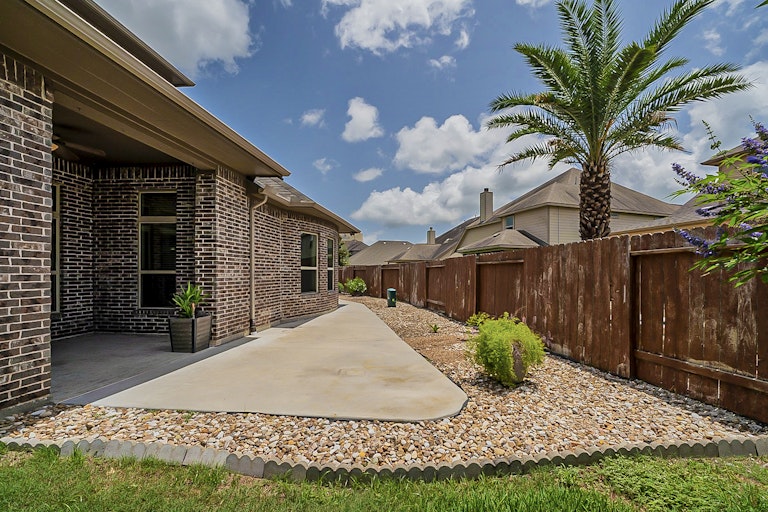 Photo 37 of 45 - 1326 Bastrop Glen Ln, League City, TX 77573