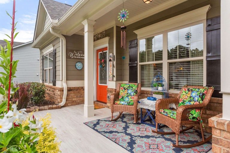 Photo 4 of 48 - 223 Woodford Dr, Canton, GA 30115