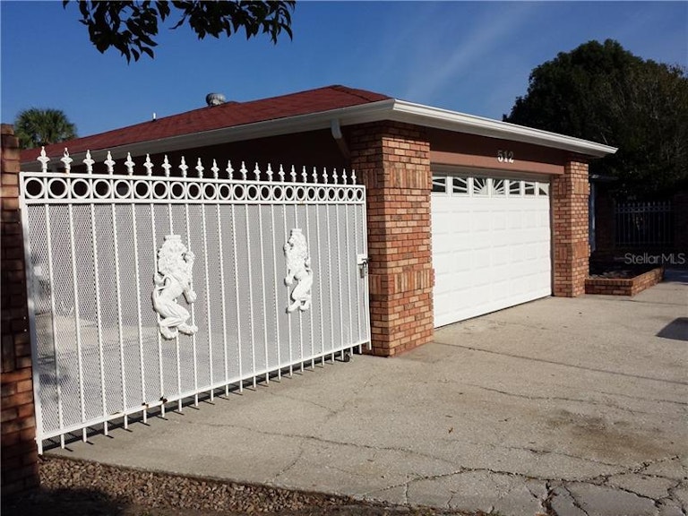 Photo 18 of 25 - 512 Limetree Dr, Oldsmar, FL 34677