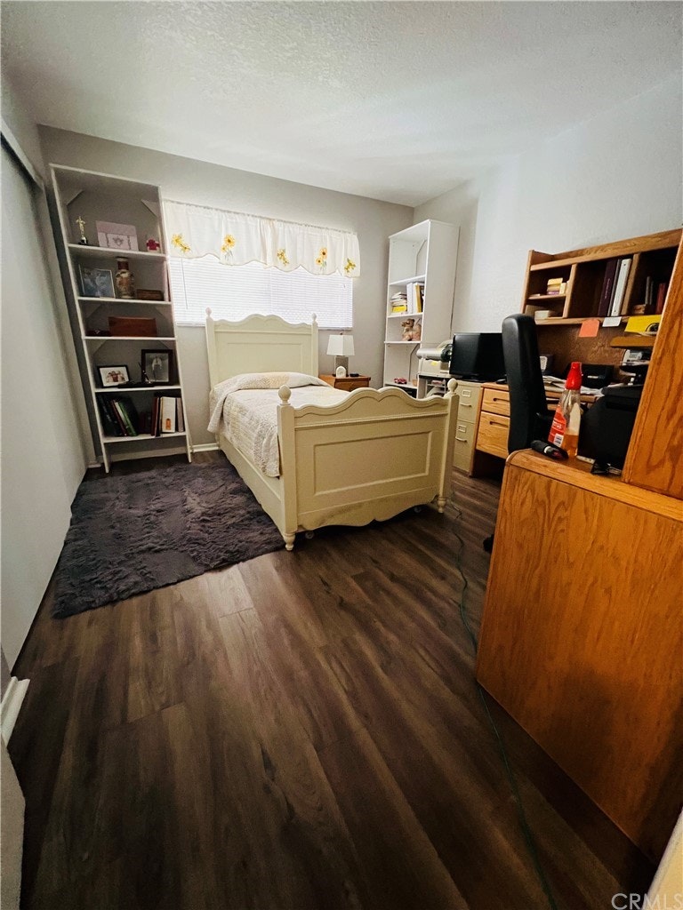 Photo 13 of 23 - 17683 Hibiscus Ct, Fontana, CA 92335