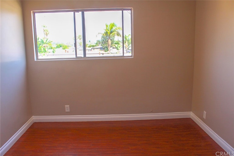 Photo 28 of 34 - 805 Glenway Dr, Inglewood, CA 90302