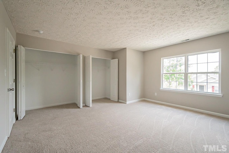 Photo 13 of 22 - 510 Cove Hollow Dr, Durham, NC 27703