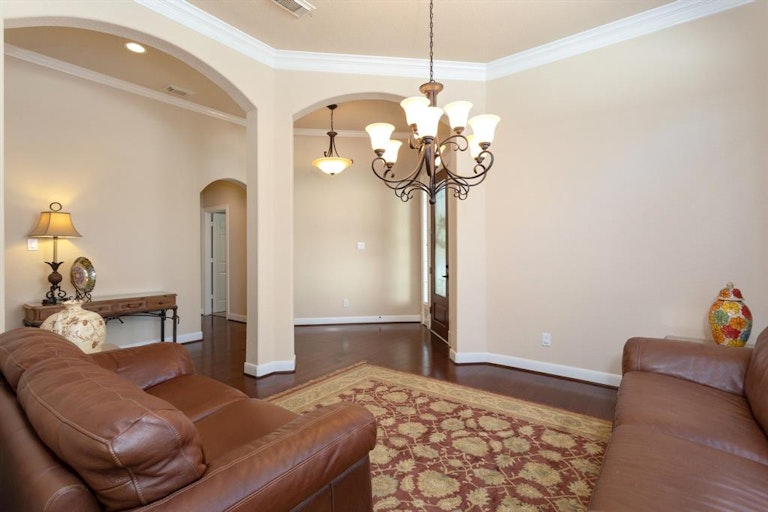 Photo 17 of 38 - 18610 N Colony Shore Dr, Cypress, TX 77433