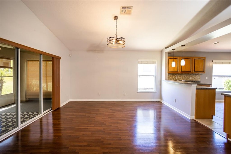 Photo 15 of 59 - 4035 Carteret Dr, Winter Haven, FL 33884