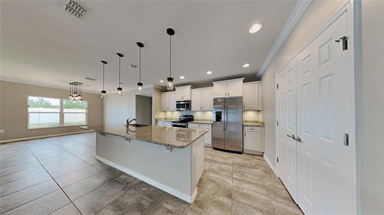Photo 2 of 12 - 4929 London Creek Pl, Kissimmee, FL 34758