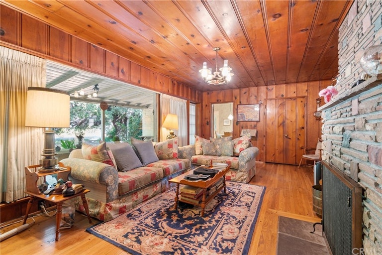 Photo 15 of 25 - 2401 S 3rd Ave, Arcadia, CA 91006