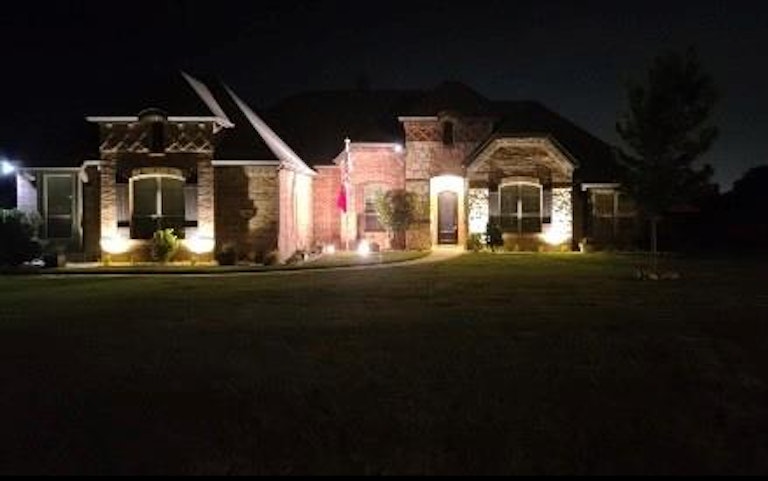 Photo 39 of 40 - 180 Denali Way, Waxahachie, TX 75167