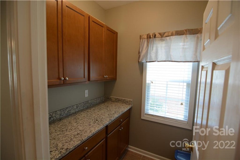 Photo 11 of 44 - 4454 Timberwood Dr, Gastonia, NC 28056